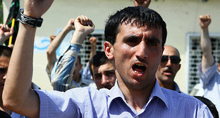 Участники митинга в Нардаране протестуют против атаки израильских военных гуманитарного каравана судов, следующего в сектор Газа. Азербайджан, 4 июня 2010 года. Турхан Каримов для "Кавказского Узла"