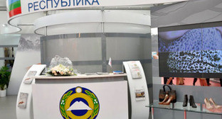 Проект обувной фабрики "Обувь России" представлен Карачаево-Черкеской республикой на XI Международном инвестиционном форуме «Сочи 2012». Сочи, 22 сентября 2012 г. Фото http://kchr.info 

