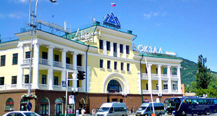 Центральный автовокзал в Пятигорске. Фото: Ален Катин, http://ru.wikipedia.org Центральный автовокзал в Пятигорске. Фото: Ален Катин, http://ru.wikipedia.org