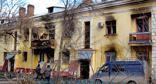 Пожар в двухэтажном пятиподъездном жилом доме по улице Поддубного, 5. Волгоград, 2 марта 2013 г. Фото Вячеслава Ященко для "Кавказского узла"