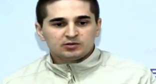 Инал Беров. Кадр из видео, нсятого Правозащитным центром КБР, http://www.youtube.com/user/zapravakbr