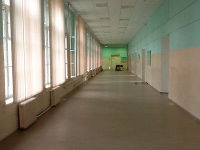 Школьные коридоры