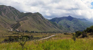 Дагестан, Лакский район, окрестности села Кума. Фото Ахмеда Алиева, http://www.odnoselchane.ru