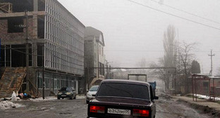 Дагестан, Хасавюрт, перекресток улиц Грозненской и Алиева. Фото Камиля Хункерова, http://www.odnoselchane.ru Дагестан, Хасавюрт, перекресток улиц Грозненской и Алиева. Фото Камиля Хункерова, http://www.odnoselchane.ru