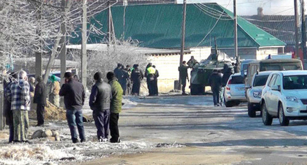 Спецоперация  в городе Чегем в Кабардино-Балкарии. 30 декабря 2013 г. Фото Людмилы Маратовой для "Кавказского узла"