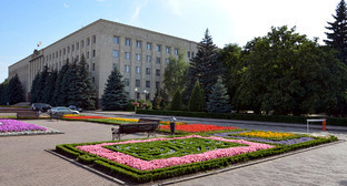 Ставрополь, здание краевой администрации. Фото Ивана Победы, http://ivanpobedaphoto.livejournal.com Ставрополь, здание краевой администрации. Фото Ивана Победы, http://ivanpobedaphoto.livejournal.com