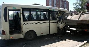 ДТП возле дома 27 по ул. Королева г. Ростова-на-Дону. Июль, 2014. Фото сайт: Управление ГИБДД ГУ МВД России по Ростовской области. http://www.gibdd.ru/r/61/accident/884823/