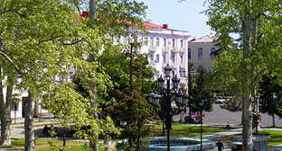 В центре города Озургети. Фото: გრიგოლ http://ru.wikipedia.org