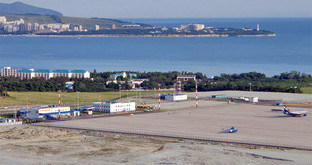 Вид на аэропорт Геленджика. Фото: http://airport-gelendzhik.ru/photos.htm