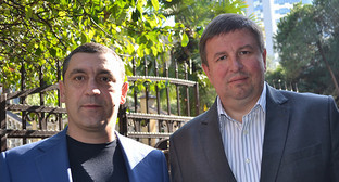 Анзор Пруидзе и Олег Вронский (справа). Фото Светланы Кравченко для "Кавказского узла" Анзор Пруидзе и Олег Вронский (справа). Фото Светланы Кравченко для "Кавказского узла"