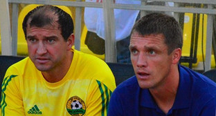 Виктор Гончаренко (справа). Фото: https://ru.wikipedia.org/wiki/%D0%93%D0%BE%D0%BD%D1%87%D0%B0%D1%80%D0%B5%D0%BD%D0%BA%D0%BE,_%D0%92%D0%B8%D0%BA%D1%82%D0%BE%D1%80_%D0%9C%D0%B8%D1%85%D0%B0%D0%B9%D0%BB%D0%BE%D0%B2%D0%B8%D1%87?previous=yes#mediaviewer/File:VGoncharenko.jpg