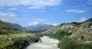 Река Баксан. Фото: http://баксан.рф/temp/cache/0414e49d56cd2f9c13025011fb64c3ec.png