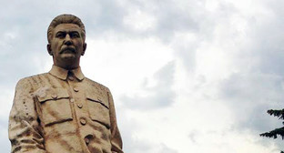 Памятник И.В. Сталину в Гори. Фото: Ахмеда Альдебирова для "Кавказского узла"