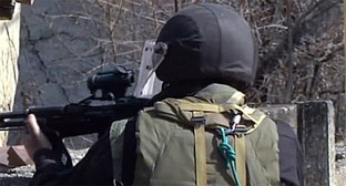 В Сунженском районе Чечни нейтрализован бандит, обстрелявший полицейских. Фото: http://nac.gov.ru/nakmessage/2014/12/26/v-sunzhenskom-raione-chechni-neitralizovan-bandit-obstrelyavshii-politseiskikh.html