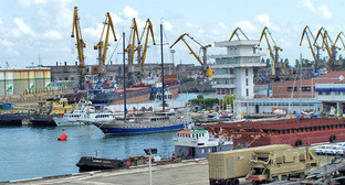 Порт Поти. Грузия. Фото: Nc tech3 https://ru.wikipedia.org/ Порт Поти. Грузия. Фото: Nc tech3 https://ru.wikipedia.org/