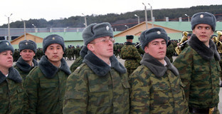 Военнослужащие 4-й российской военной базы в Южной Осетии. Фото А. Тадтаева, http://cominf.org/sites/default/files/posts/2010-02/img_5492.jpg Военнослужащие 4-й российской военной базы в Южной Осетии. Фото А. Тадтаева, http://cominf.org/sites/default/files/posts/2010-02/img_5492.jpg