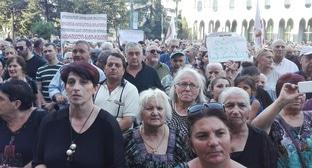 Участники акции протеста "Альянса патриотов". Тбилиси, 17 сентября 2017 года. Фото Инны Кукуджановой для "Кавказского узла"