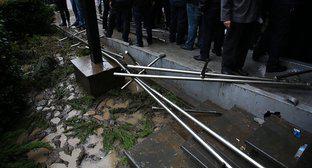 Митинг в Тбилиси. Фото © FB / Tbilisi City Hall
: https://sputnik-georgia.ru/incidents/20171002/237579564/Besporjadki-v-Tbilisi-MVD-soobshhilo-podrobnosti.html