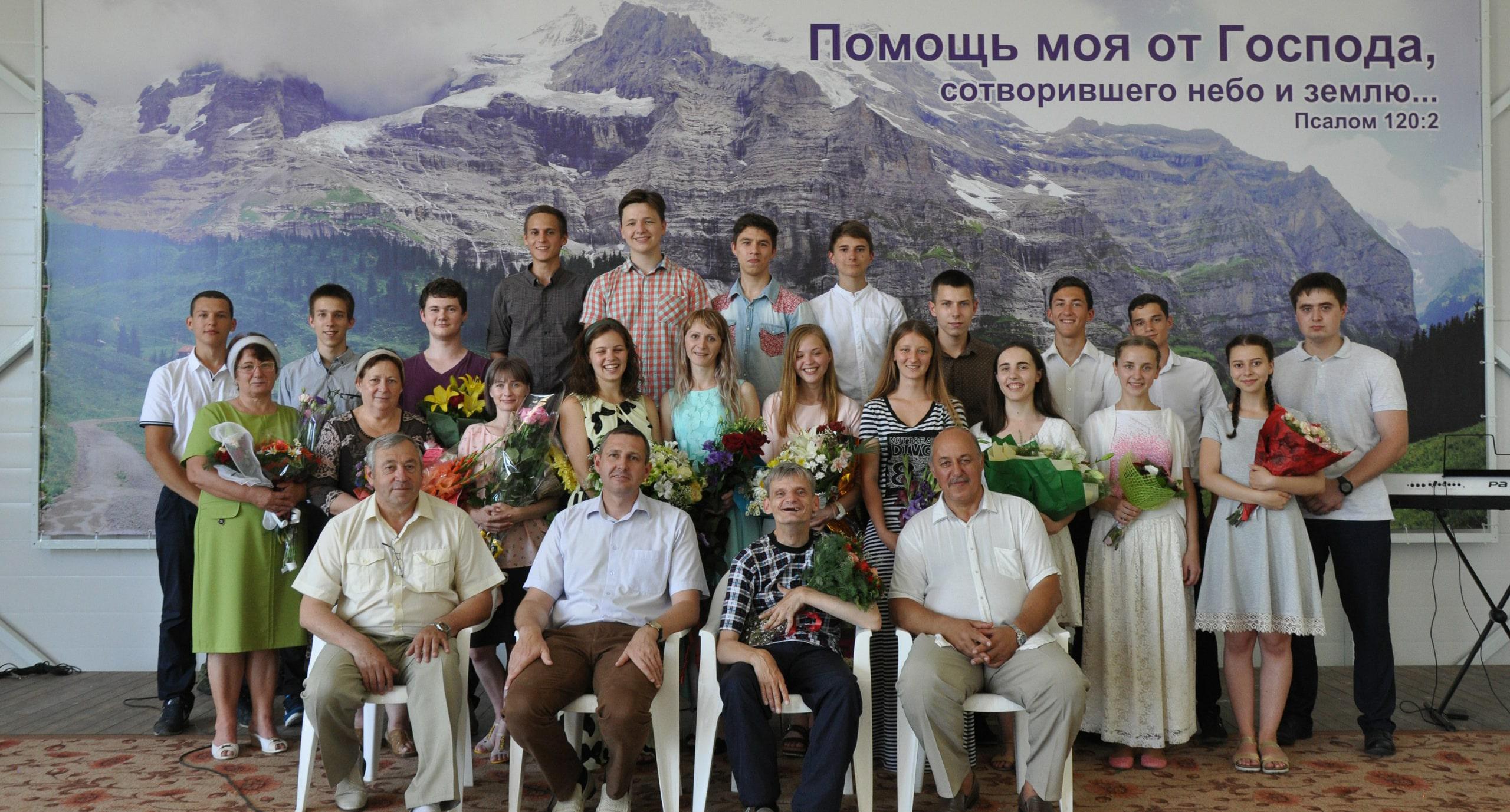 Собрание баптистской церкви в Адыгее. Источник: https://vk.com/titova53 Собрание баптистской церкви в Адыгее. Источник: https://vk.com/titova53