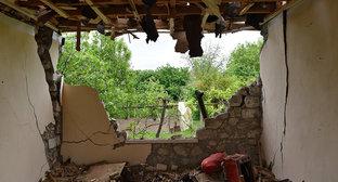 Разрушенный дом в Агдамском районе Азербайджана. Фото https://ru.sputnik.az/karabakh/20171112/412717929/oborona-obstrel-front-azerbajdzhan-armenija.html