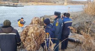 Ремонт водопровода в Белой Калитве. Фото: пресс-служба МЧС http://61.mchs.gov.ru/operationalpage/operational/item/6324985/