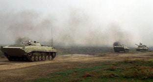 Проверка боевой подготовки азербайджанских военных. Январь 2018 года. Фото пресс-службы Минобороны Азербайджана. https://mod.gov.az/ru/news/s-lichnym-sostavom-azerbajdzhanskoj-armii-provodyatsya-testovye-ekzameny-dlya-prisvoeniya-klassnoj-kvalifikacii-21316.html Проверка боевой подготовки азербайджанских военных. Январь 2018 года. Фото пресс-службы Минобороны Азербайджана. https://mod.gov.az/ru/news/s-lichnym-sostavom-azerbajdzhanskoj-armii-provodyatsya-testovye-ekzameny-dlya-prisvoeniya-klassnoj-kvalifikacii-21316.html