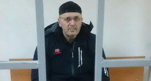 Оюб Титиев в зале суда. Фото: Пресс-служба ПЦ Мемориал Оюб Титиев в зале суда. Фото: Пресс-служба ПЦ Мемориал
