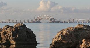 Строящийся мост в Керченском проливе. Фото: REUTERS/Pavel Rebrov Строящийся мост в Керченском проливе. Фото: REUTERS/Pavel Rebrov