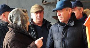 Абдусамад Гамидов. Фото http://мо-кизилюрт.рф/press-tsentr/abdusamad-gamidov-s-rabochim-vizitom-posetil-gorod-kizilyurt