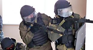 Сотрудники спецслужб во время КТО. Фото http://nac.gov.ru/antiterroristicheskie-ucheniya/operativnym-shtabom-v-chuvashskoy-respublike.html