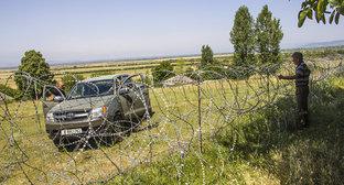 На границе Грузии с Южной Осетией Фото  Sputnik / Наталья Айриян
 https://sputnik-ossetia.ru/South_Ossetia/20180620/6610751.html
