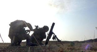 Азербайджанские военные на стрельбах. Октябрь 2018 года. Фото с сайта Минобороны Азербайджана. https://mod.gov.az/ru/news/motostrelkovye-podrazdeleniya-vypolnili-uprazhneniya-po-strelbe-video-24652.html Азербайджанские военные на стрельбах. Октябрь 2018 года. Фото с сайта Минобороны Азербайджана. https://mod.gov.az/ru/news/motostrelkovye-podrazdeleniya-vypolnili-uprazhneniya-po-strelbe-video-24652.html
