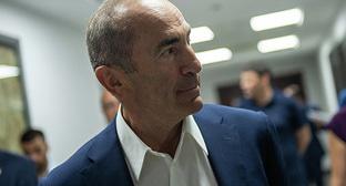 Роберт Кочарян. Фото © Sputnik / Asatur Yesayants
https://ru.armeniasputnik.am/politics/20180831/14155687/robert-kocharyan-nazval-ugolovnoe-delo-protiv-nego-yuridicheskim-musorom.html Роберт Кочарян. Фото © Sputnik / Asatur Yesayants
https://ru.armeniasputnik.am/politics/20180831/14155687/robert-kocharyan-nazval-ugolovnoe-delo-protiv-nego-yuridicheskim-musorom.html