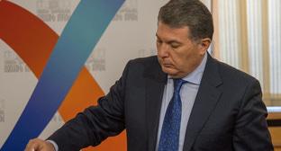 Арам Арутюнян. Фото © Sputnik / Aram Nersesyan https://ru.armeniasputnik.am/columnists/20181205/16051225/udobnyj-vzyatochnik-i-chernyj-piar-skandal-s-aramom-arutyunyanom-imeet-odno-no.html Арам Арутюнян. Фото © Sputnik / Aram Nersesyan https://ru.armeniasputnik.am/columnists/20181205/16051225/udobnyj-vzyatochnik-i-chernyj-piar-skandal-s-aramom-arutyunyanom-imeet-odno-no.html