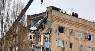 Последствия взрыва в многоэтажном доме в Шахтах. 14 января 2019 г. Фото Вячеслава Прудникова для "Кавказского узла" Последствия взрыва в многоэтажном доме в Шахтах. 14 января 2019 г. Фото Вячеслава Прудникова для "Кавказского узла"