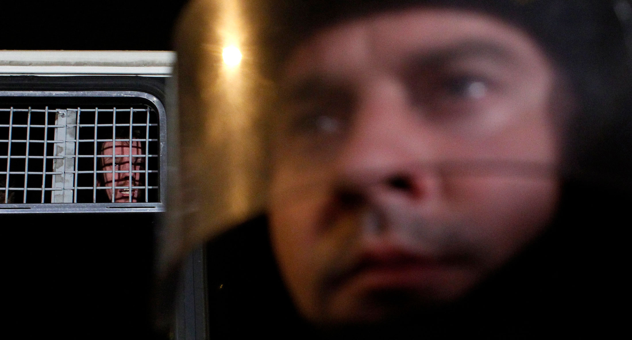 Арест. Фото REUTERS / Maxim Shemetov Арест. Фото REUTERS / Maxim Shemetov