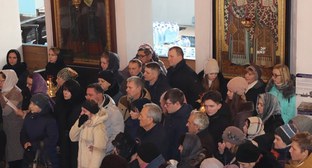 Панихида по семье Пашутиных в Шахтах 18 января 2019 года. Фото пресс-службы администрации города. http://shakhty-gorod.ru/about/info/news/30359/ Панихида по семье Пашутиных в Шахтах 18 января 2019 года. Фото пресс-службы администрации города. http://shakhty-gorod.ru/about/info/news/30359/