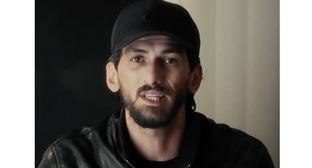 Вадим Чельдиев. Скриншот с видео Моей Стране https://www.youtube.com/watch?v=M9kVmuHOo0E
