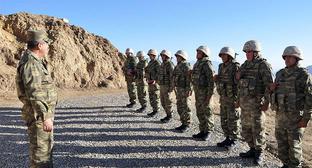 Построение в войсках Азербайджана. Фото https://mod.gov.az/ru/foto-arhiv-045/?gid=24733 Построение в войсках Азербайджана. Фото https://mod.gov.az/ru/foto-arhiv-045/?gid=24733