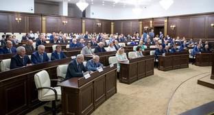 Заседание Народного собрания Карачаево-Черкесии 31 мая 2019 года, https://www.kavkaz-uzel.eu/articles/336159/