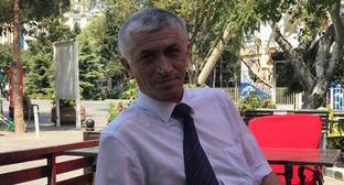 Агиль Махмудов. Фото: пресс-служба hefteaz.tv http://hefteaz.info/2017/10/adsizlar-t%C9%99b%C9%99q%C9%99si-v%C9%99-ya-uc-n%C9%99sillik-olk%C9%99/ Агиль Махмудов. Фото: пресс-служба hefteaz.tv http://hefteaz.info/2017/10/adsizlar-t%C9%99b%C9%99q%C9%99si-v%C9%99-ya-uc-n%C9%99sillik-olk%C9%99/