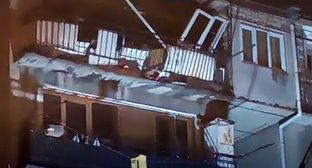 Последствия взрыва газа в Тбилиси 28.10.2019. Фото: кадр видео sputnil-georgia https://sputnik-georgia.ru/video/20191028/246871398/V-tsentre-Tbilisi-novyy-vzryv-neskolko-kvartir-razrusheny-vzorvavshimsya-gazom.html
