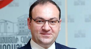 Замруководителя аппарата парламента Армении Арсен Бабаян. Фото: страница  Facebook/Арсен Бабаян https://www.facebook.com/arsenbabayan.am