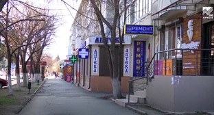 Улица Черкесска во время карантина. Кадр видео "Архыз 24" https://www.youtube.com/watch?v=s5giBtkCyPg&feature=emb_logo