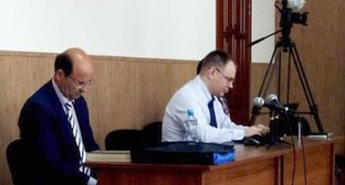 Юрий Залипаев с адвокатом. Фото Людмилы Маратовой для "Кавказского узла". Юрий Залипаев с адвокатом. Фото Людмилы Маратовой для "Кавказского узла".
