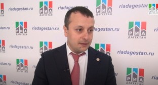 Фуад Шахиев. Фото: скриншот видео
РИА Дагестан, https://www.youtube.com/watch?v=FaEplzXc1to&feature=emb_logo  