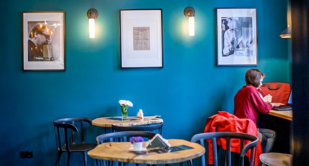 Револьт-центр. Фото: Кирилл Шейн.