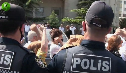 Смотреть Полицией Новогодние Смотреть Полицией Новогодние