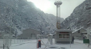 КПП "Верхний Ларс". Фото пресс-службы ГУ МЧС по Северной Осетии. https://15.mchs.gov.ru/deyatelnost/press-centr/operativnaya-informaciya/4414151