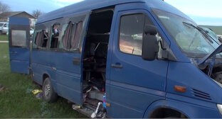 Состояние микроавтобуса после аварии. Кадр видео телеканала 360 https://www.youtube.com/watch?v=1pSIszHkdCg&t=6s Состояние микроавтобуса после аварии. Кадр видео телеканала 360 https://www.youtube.com/watch?v=1pSIszHkdCg&t=6s
